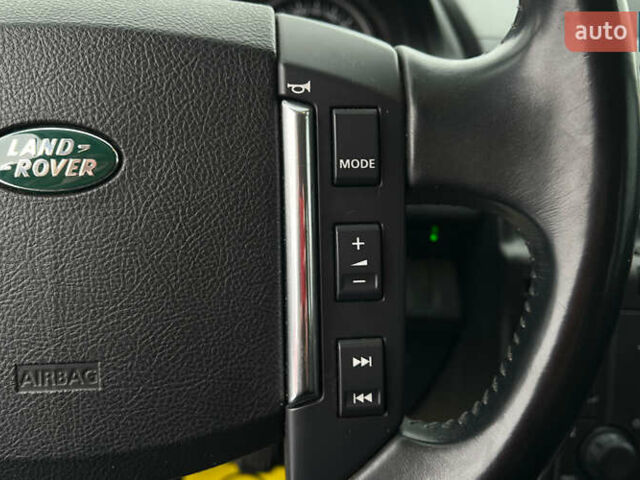 Черный Ленд Ровер Фрилендер, объемом двигателя 2.18 л и пробегом 228 тыс. км за 13200 $, фото 12 на Automoto.ua