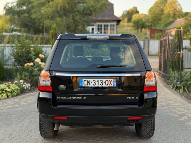 Чорний Ленд Ровер Freelander, об'ємом двигуна 2.2 л та пробігом 300 тис. км за 12477 $, фото 6 на Automoto.ua