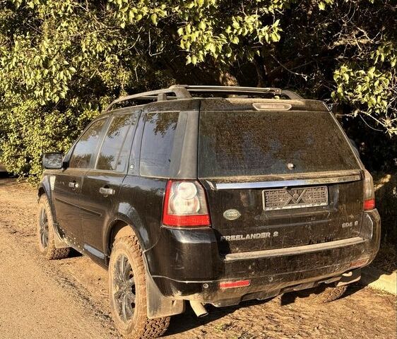 Чорний Ленд Ровер Freelander, об'ємом двигуна 2.2 л та пробігом 212 тис. км за 8484 $, фото 3 на Automoto.ua