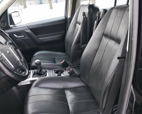 Черный Ленд Ровер Фрилендер, объемом двигателя 2.2 л и пробегом 237 тыс. км за 14300 $, фото 91 на Automoto.ua