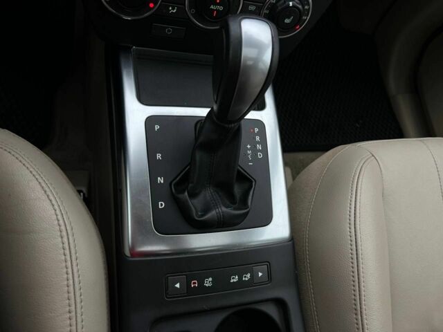 Черный Ленд Ровер Фрилендер, объемом двигателя 2 л и пробегом 173 тыс. км за 11500 $, фото 17 на Automoto.ua