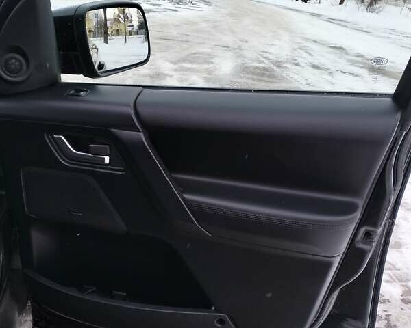 Черный Ленд Ровер Фрилендер, объемом двигателя 2.2 л и пробегом 237 тыс. км за 14300 $, фото 75 на Automoto.ua