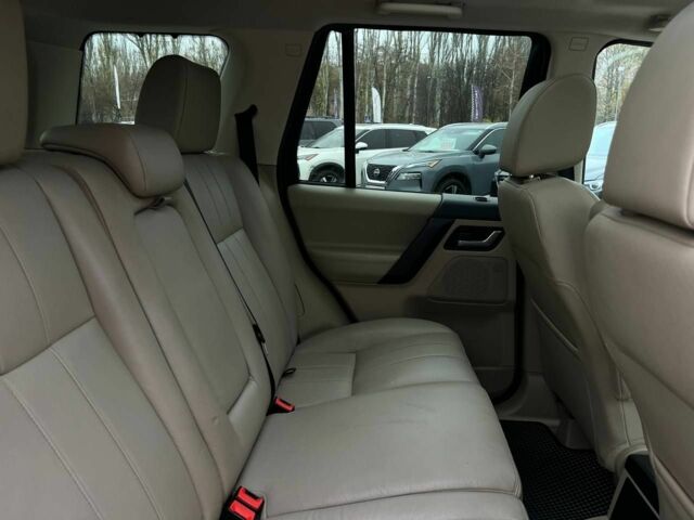 Черный Ленд Ровер Фрилендер, объемом двигателя 2 л и пробегом 173 тыс. км за 11500 $, фото 19 на Automoto.ua