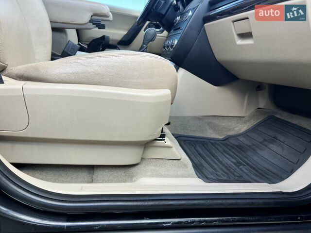 Черный Ленд Ровер Фрилендер, объемом двигателя 2.2 л и пробегом 330 тыс. км за 15400 $, фото 5 на Automoto.ua