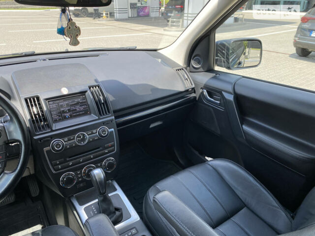 Чорний Ленд Ровер Freelander, об'ємом двигуна 2.2 л та пробігом 294 тис. км за 13000 $, фото 26 на Automoto.ua