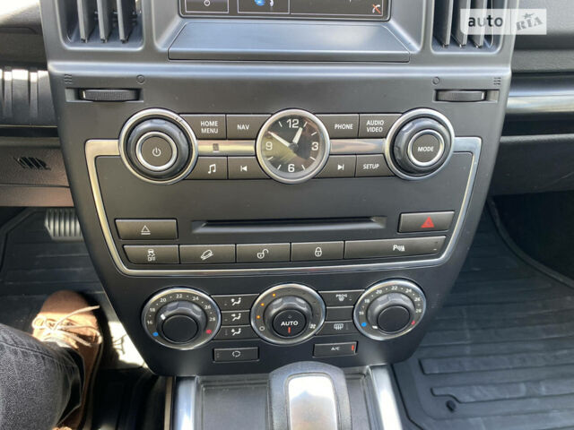 Чорний Ленд Ровер Freelander, об'ємом двигуна 2.2 л та пробігом 294 тис. км за 13000 $, фото 14 на Automoto.ua