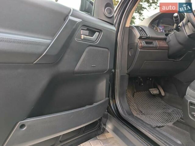 Чорний Ленд Ровер Freelander, об'ємом двигуна 2 л та пробігом 175 тис. км за 12700 $, фото 10 на Automoto.ua