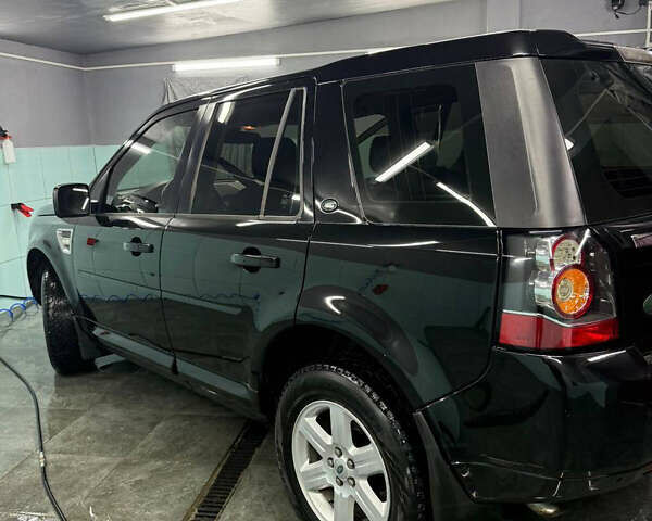 Чорний Ленд Ровер Freelander, об'ємом двигуна 2.18 л та пробігом 161 тис. км за 13950 $, фото 2 на Automoto.ua