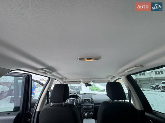 Чорний Ленд Ровер Freelander, об'ємом двигуна 2.2 л та пробігом 220 тис. км за 12950 $, фото 66 на Automoto.ua