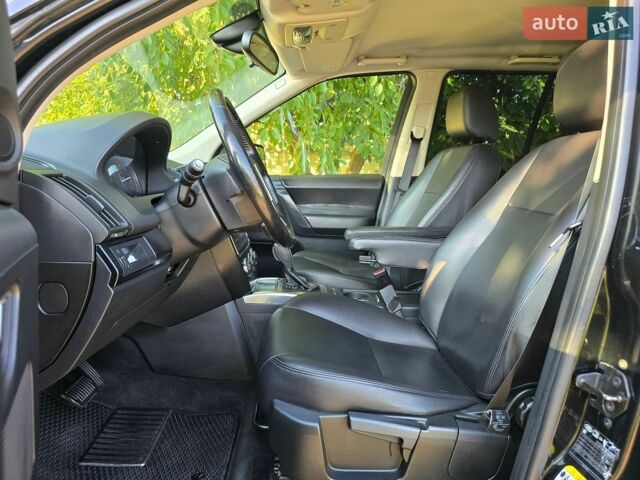 Черный Ленд Ровер Фрилендер, объемом двигателя 2.2 л и пробегом 218 тыс. км за 13999 $, фото 18 на Automoto.ua
