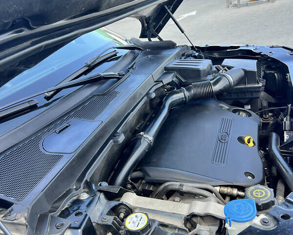 Черный Ленд Ровер Фрилендер, объемом двигателя 2.2 л и пробегом 330 тыс. км за 15400 $, фото 2 на Automoto.ua