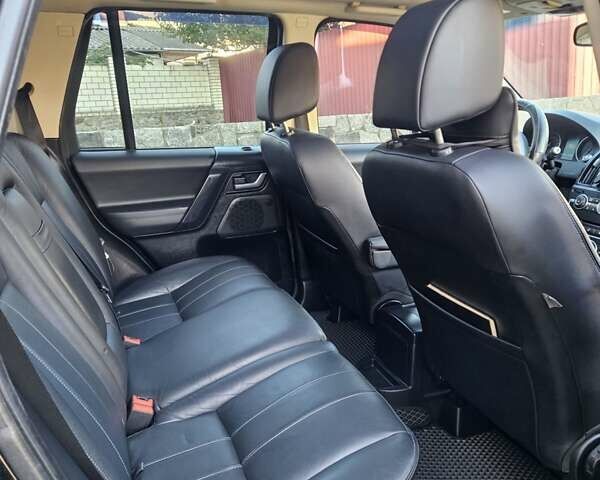 Черный Ленд Ровер Фрилендер, объемом двигателя 2.18 л и пробегом 254 тыс. км за 16500 $, фото 2 на Automoto.ua