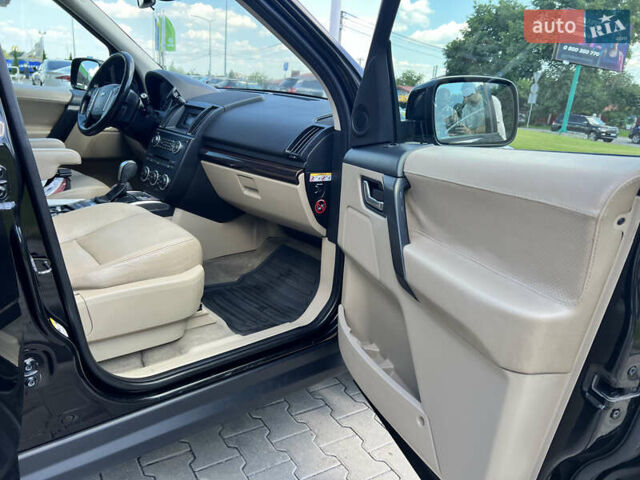 Черный Ленд Ровер Фрилендер, объемом двигателя 2.2 л и пробегом 330 тыс. км за 15400 $, фото 4 на Automoto.ua