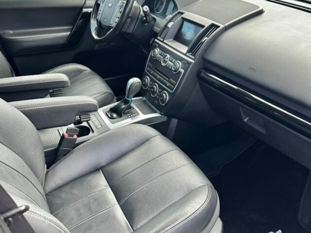 Чорний Ленд Ровер Freelander, об'ємом двигуна 2 л та пробігом 270 тис. км за 12500 $, фото 28 на Automoto.ua