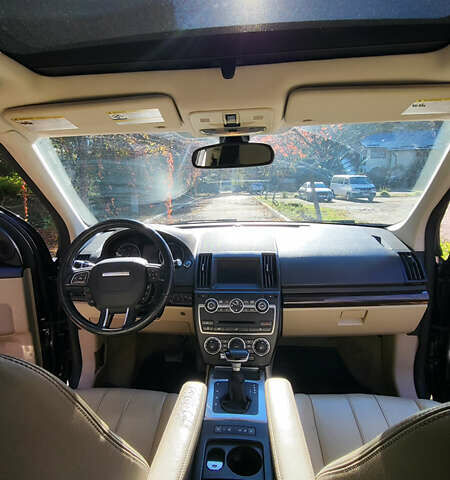 Черный Ленд Ровер Фрилендер, объемом двигателя 2 л и пробегом 145 тыс. км за 13200 $, фото 18 на Automoto.ua