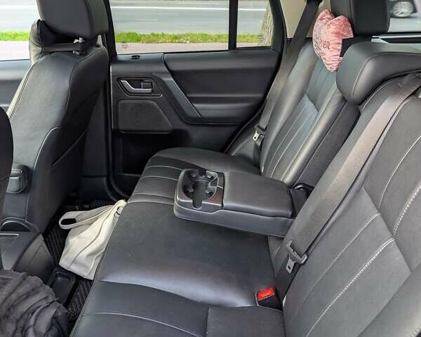 Чорний Ленд Ровер Freelander, об'ємом двигуна 2 л та пробігом 175 тис. км за 12700 $, фото 14 на Automoto.ua