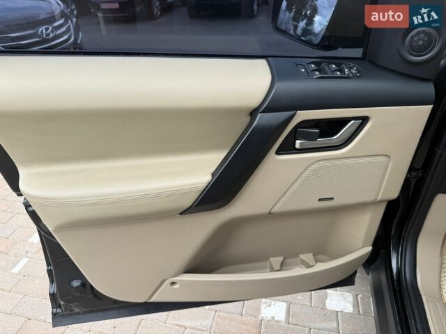 Чорний Ленд Ровер Freelander, об'ємом двигуна 2.2 л та пробігом 107 тис. км за 17900 $, фото 14 на Automoto.ua