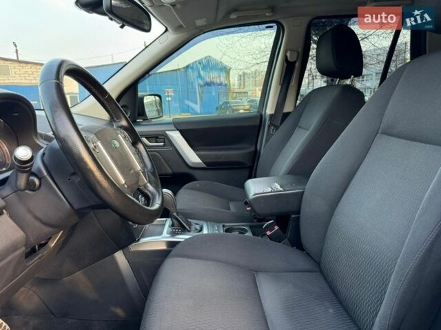 Чорний Ленд Ровер Freelander, об'ємом двигуна 2.18 л та пробігом 248 тис. км за 11800 $, фото 9 на Automoto.ua