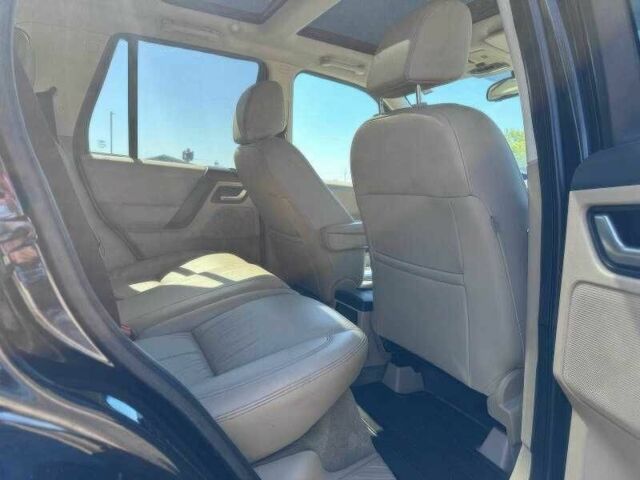 Черный Ленд Ровер Фрилендер, объемом двигателя 2 л и пробегом 150 тыс. км за 9000 $, фото 11 на Automoto.ua