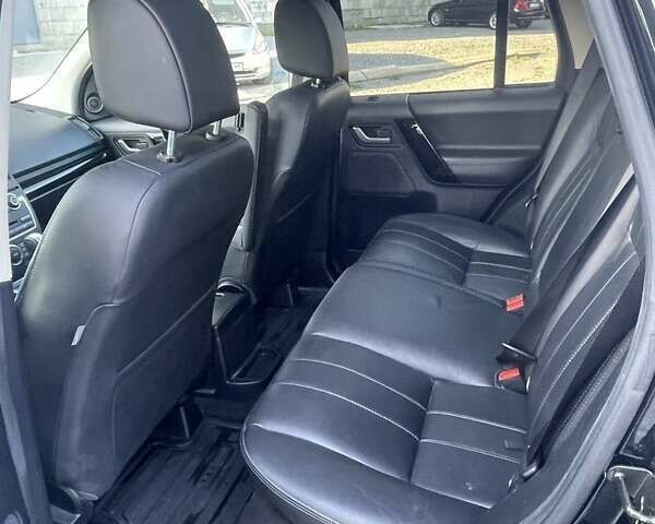 Чорний Ленд Ровер Freelander, об'ємом двигуна 2 л та пробігом 145 тис. км за 12000 $, фото 3 на Automoto.ua