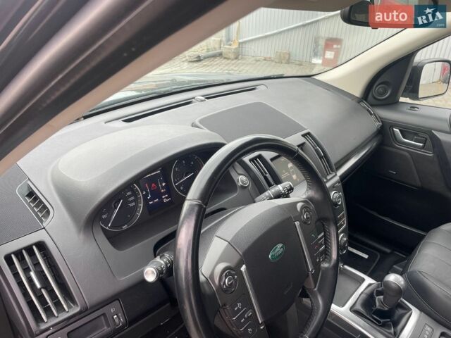 Чорний Ленд Ровер Freelander, об'ємом двигуна 2.2 л та пробігом 195 тис. км за 13700 $, фото 20 на Automoto.ua