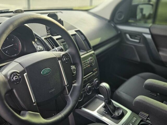 Чорний Ленд Ровер Freelander, об'ємом двигуна 2.18 л та пробігом 186 тис. км за 13999 $, фото 25 на Automoto.ua
