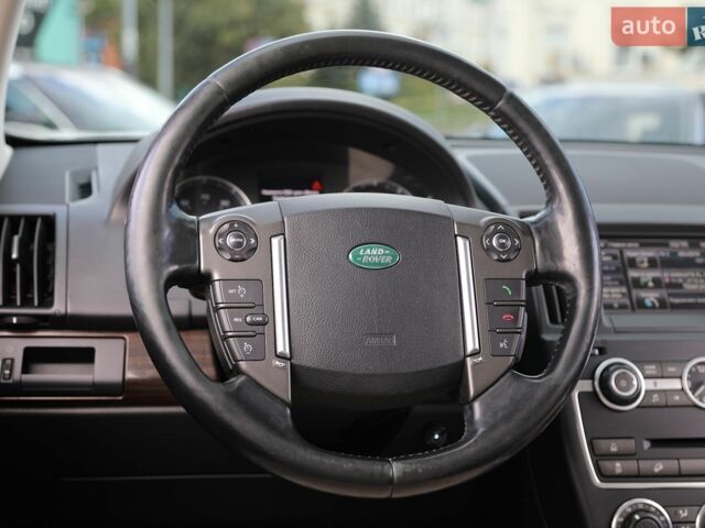 Чорний Ленд Ровер Freelander, об'ємом двигуна 2 л та пробігом 159 тис. км за 12300 $, фото 18 на Automoto.ua