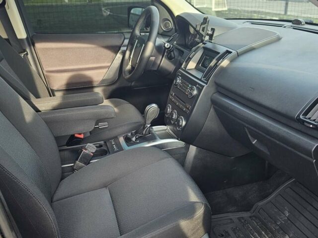 Чорний Ленд Ровер Freelander, об'ємом двигуна 2.18 л та пробігом 186 тис. км за 13999 $, фото 31 на Automoto.ua