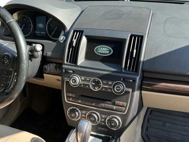 Черный Ленд Ровер Фрилендер, объемом двигателя 2 л и пробегом 222 тыс. км за 9800 $, фото 4 на Automoto.ua