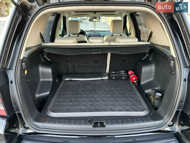 Чорний Ленд Ровер Freelander, об'ємом двигуна 2 л та пробігом 270 тис. км за 14000 $, фото 7 на Automoto.ua