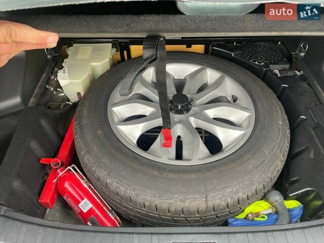 Чорний Ленд Ровер Freelander, об'ємом двигуна 2.2 л та пробігом 195 тис. км за 13700 $, фото 37 на Automoto.ua