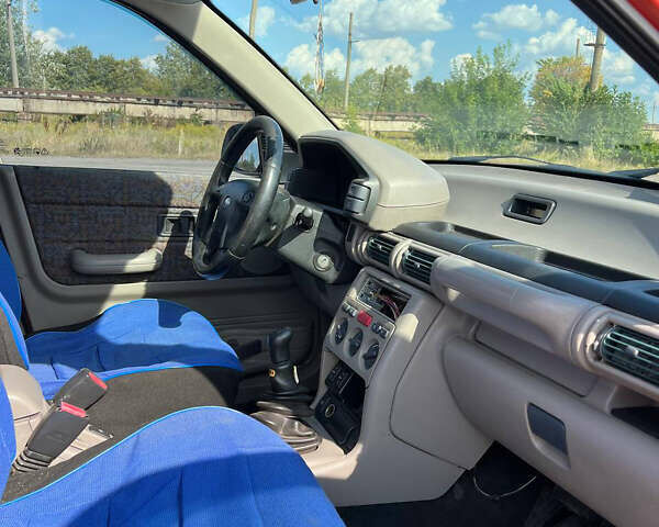 Коричневий Ленд Ровер Freelander, об'ємом двигуна 2 л та пробігом 285 тис. км за 4400 $, фото 15 на Automoto.ua