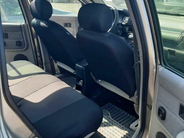 Коричневый Ленд Ровер Фрилендер, объемом двигателя 2 л и пробегом 250 тыс. км за 3845 $, фото 3 на Automoto.ua