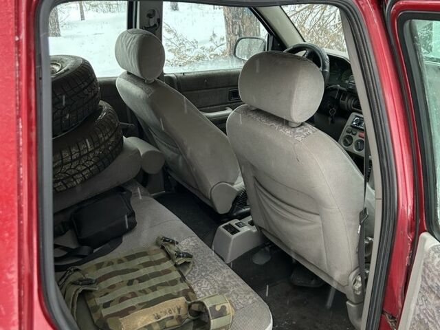 Червоний Ленд Ровер Freelander, об'ємом двигуна 2 л та пробігом 307 тис. км за 2550 $, фото 3 на Automoto.ua