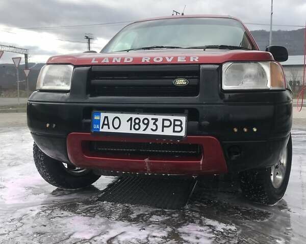 Красный Ленд Ровер Фрилендер, объемом двигателя 1.8 л и пробегом 230 тыс. км за 3100 $, фото 1 на Automoto.ua