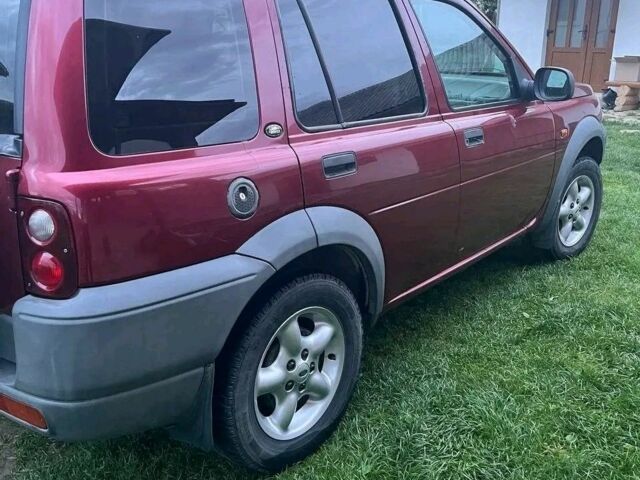 Червоний Ленд Ровер Freelander, об'ємом двигуна 2 л та пробігом 160 тис. км за 4957 $, фото 2 на Automoto.ua