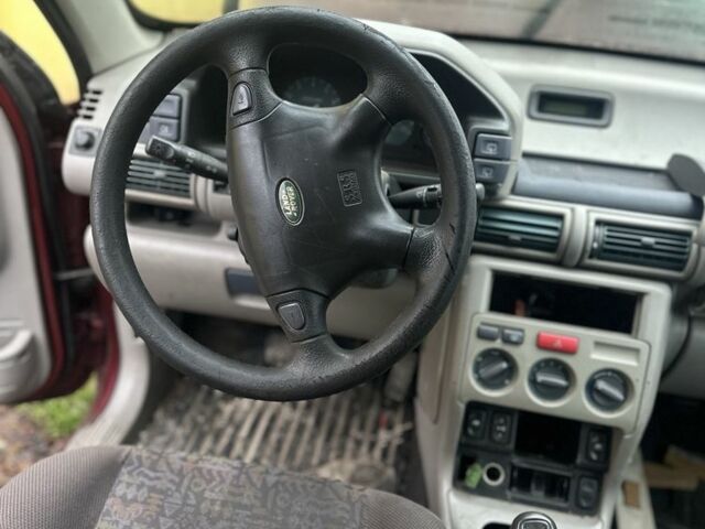 Красный Ленд Ровер Фрилендер, объемом двигателя 1.8 л и пробегом 200 тыс. км за 1657 $, фото 3 на Automoto.ua