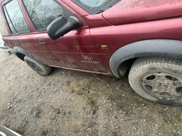 Красный Ленд Ровер Фрилендер, объемом двигателя 1.8 л и пробегом 200 тыс. км за 1657 $, фото 2 на Automoto.ua