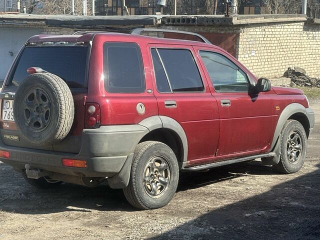 Червоний Ленд Ровер Freelander, об'ємом двигуна 2 л та пробігом 280 тис. км за 2999 $, фото 7 на Automoto.ua