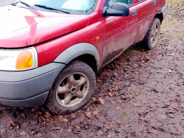 Червоний Ленд Ровер Freelander, об'ємом двигуна 2 л та пробігом 200 тис. км за 1650 $, фото 7 на Automoto.ua