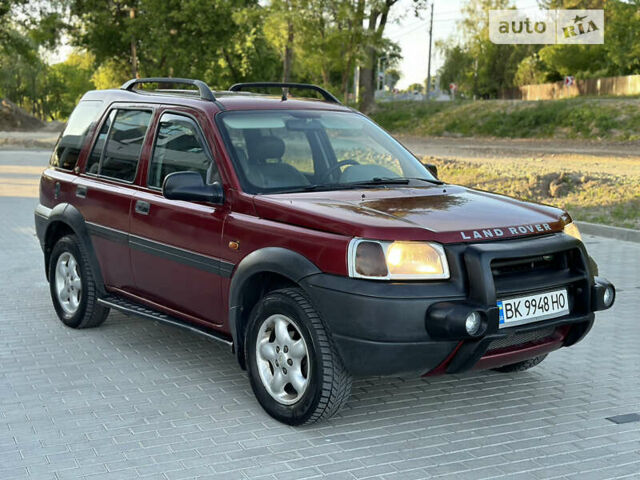 Червоний Ленд Ровер Freelander, об'ємом двигуна 1.8 л та пробігом 265 тис. км за 4850 $, фото 4 на Automoto.ua