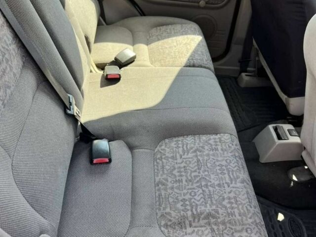 Красный Ленд Ровер Фрилендер, объемом двигателя 2 л и пробегом 290 тыс. км за 2500 $, фото 6 на Automoto.ua