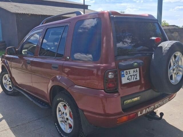 Червоний Ленд Ровер Freelander, об'ємом двигуна 1.8 л та пробігом 200 тис. км за 4500 $, фото 2 на Automoto.ua