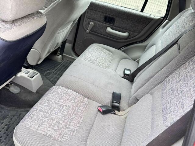 Червоний Ленд Ровер Freelander, об'ємом двигуна 2 л та пробігом 290 тис. км за 2500 $, фото 6 на Automoto.ua