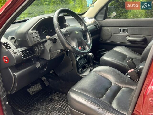 Червоний Ленд Ровер Freelander, об'ємом двигуна 2 л та пробігом 134 тис. км за 6799 $, фото 22 на Automoto.ua