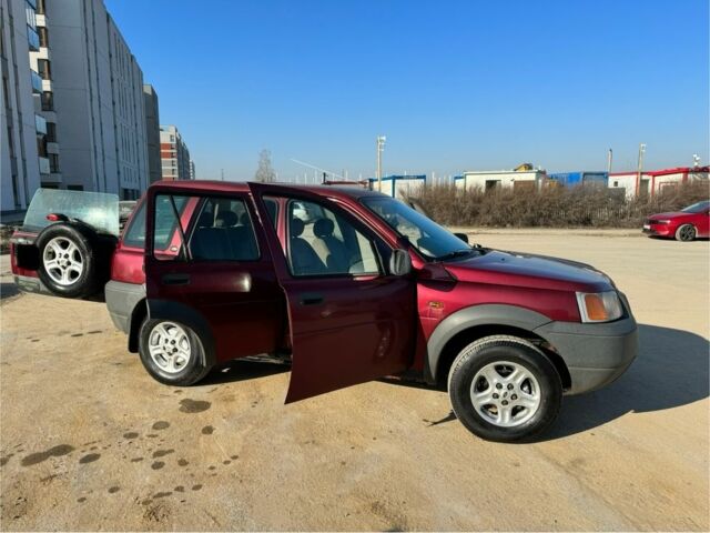 Червоний Ленд Ровер Freelander, об'ємом двигуна 2 л та пробігом 235 тис. км за 2999 $, фото 7 на Automoto.ua