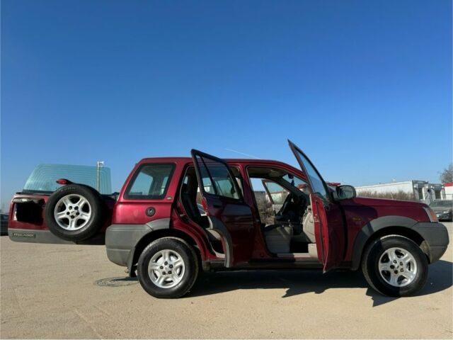 Червоний Ленд Ровер Freelander, об'ємом двигуна 2 л та пробігом 235 тис. км за 2999 $, фото 14 на Automoto.ua