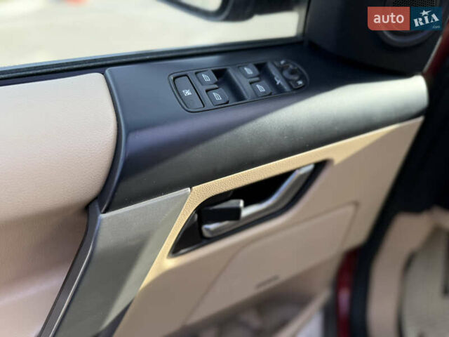 Красный Ленд Ровер Фрилендер, объемом двигателя 2.2 л и пробегом 228 тыс. км за 9700 $, фото 18 на Automoto.ua