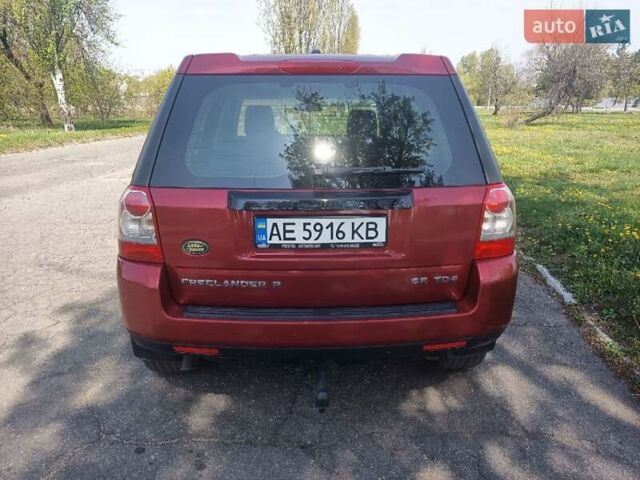 Красный Ленд Ровер Фрилендер, объемом двигателя 2.18 л и пробегом 260 тыс. км за 9499 $, фото 2 на Automoto.ua