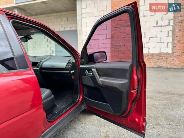 Червоний Ленд Ровер Freelander, об'ємом двигуна 3.19 л та пробігом 292 тис. км за 7500 $, фото 16 на Automoto.ua